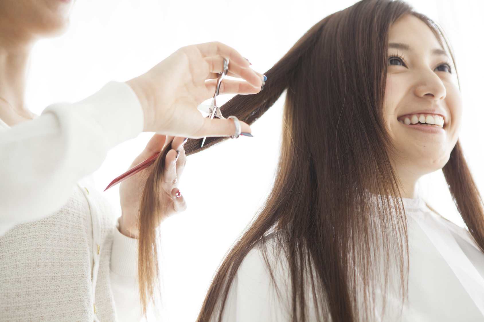 ・ヘアとまつ毛を同時にケア